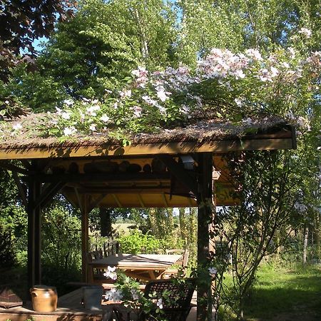 Ferme Saint Joseph Bed and Breakfast Le Fousseret Buitenkant foto