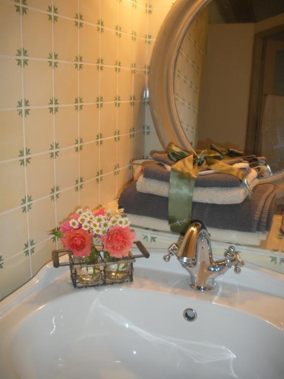 Ferme Saint Joseph Bed and Breakfast Le Fousseret Kamer foto